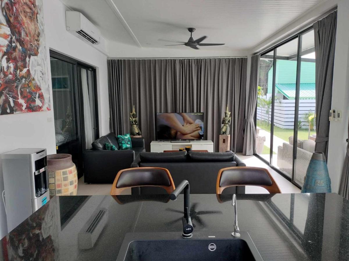 Beautiful Private 3 Bedroom Villa With Pool And Gym Rawai Bagian luar foto